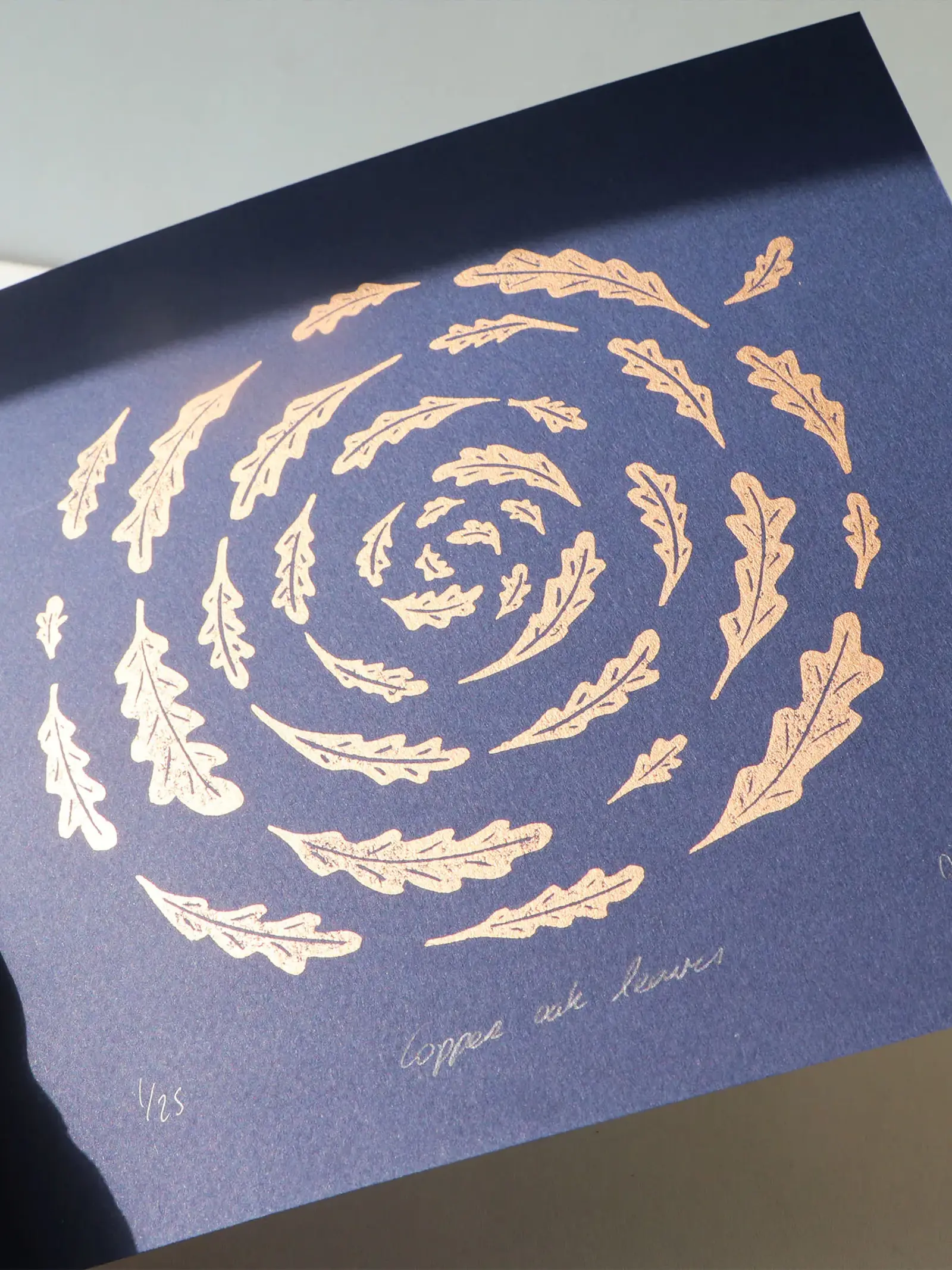 oak leaves blue copper print